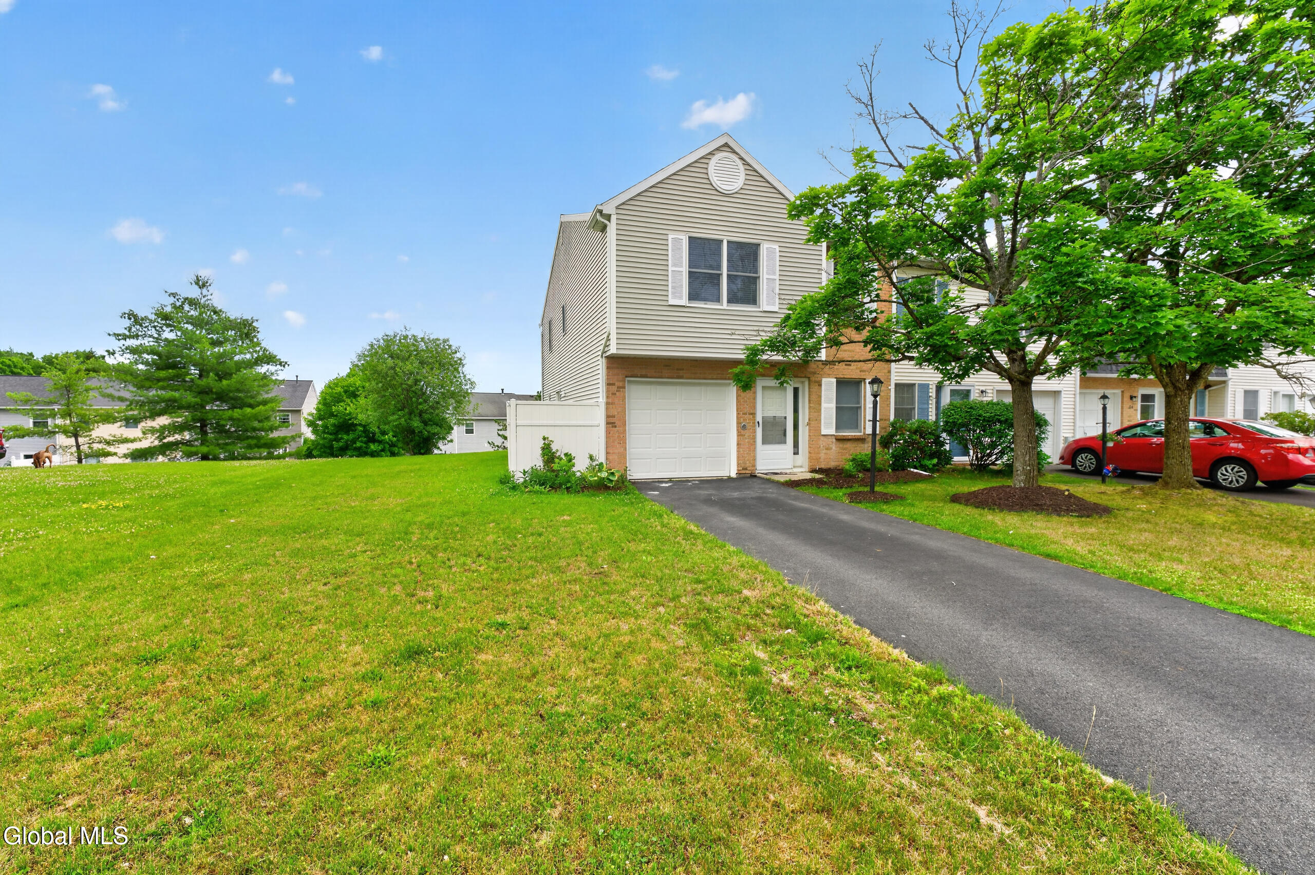 20 Bridgewood Lane Watervliet NY 12189