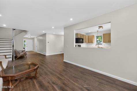 20 Bridgewood Lane Watervliet NY 12189