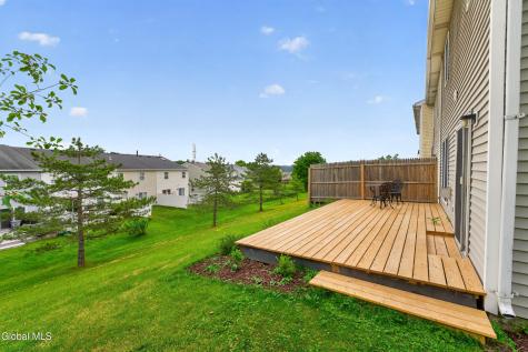 20 Bridgewood Lane Watervliet NY 12189