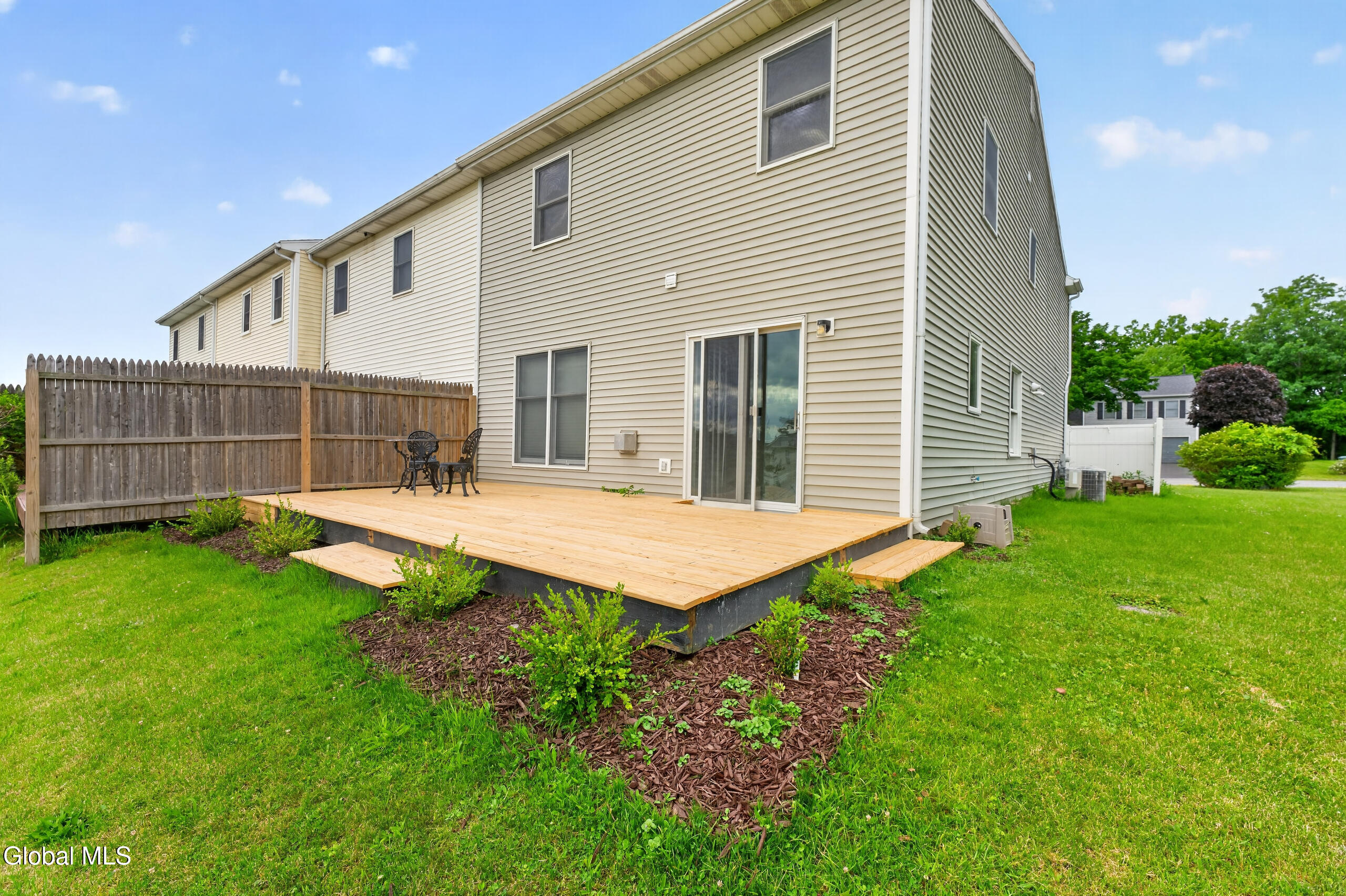 20 Bridgewood Lane Watervliet NY 12189