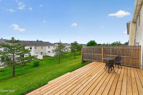 20 Bridgewood Lane Watervliet NY 12189
