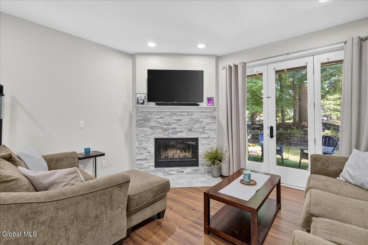 4703 S Foxwood Drive Clifton Park NY 12065