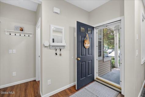4703 S Foxwood Drive Clifton Park NY 12065