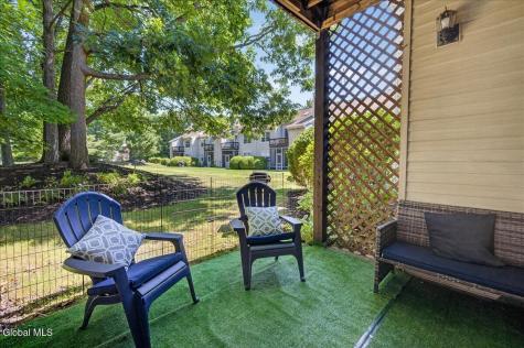 4703 S Foxwood Drive Clifton Park NY 12065