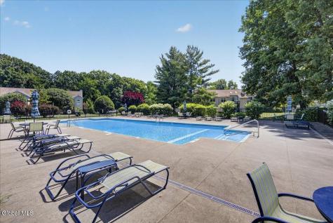 4703 S Foxwood Drive Clifton Park NY 12065