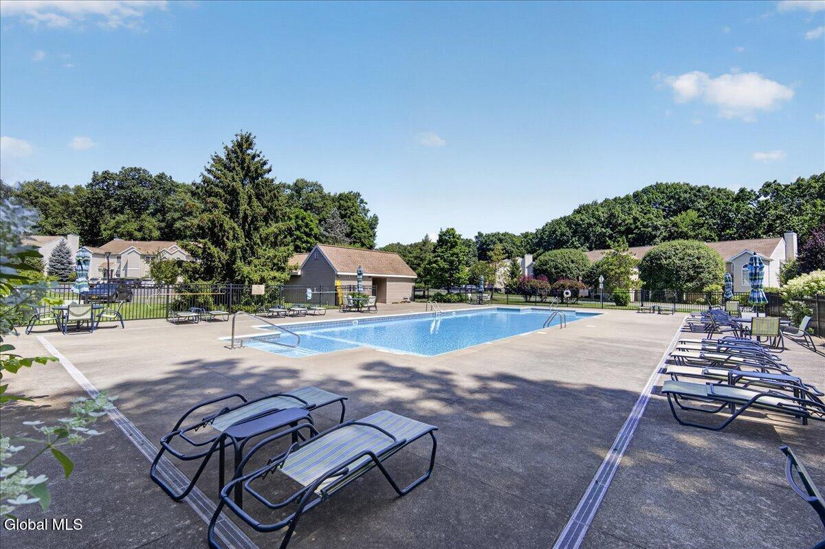 4703 S Foxwood Drive Clifton Park NY 12065