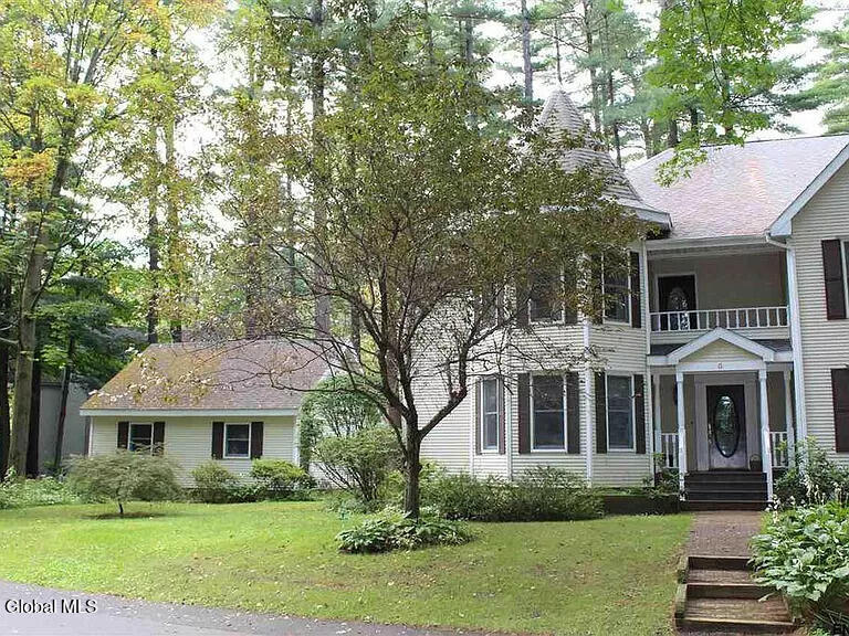 5 Sicada Street Saratoga Springs NY 12866