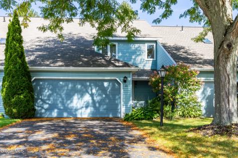 21 Standish Drive Glenmont NY 12077