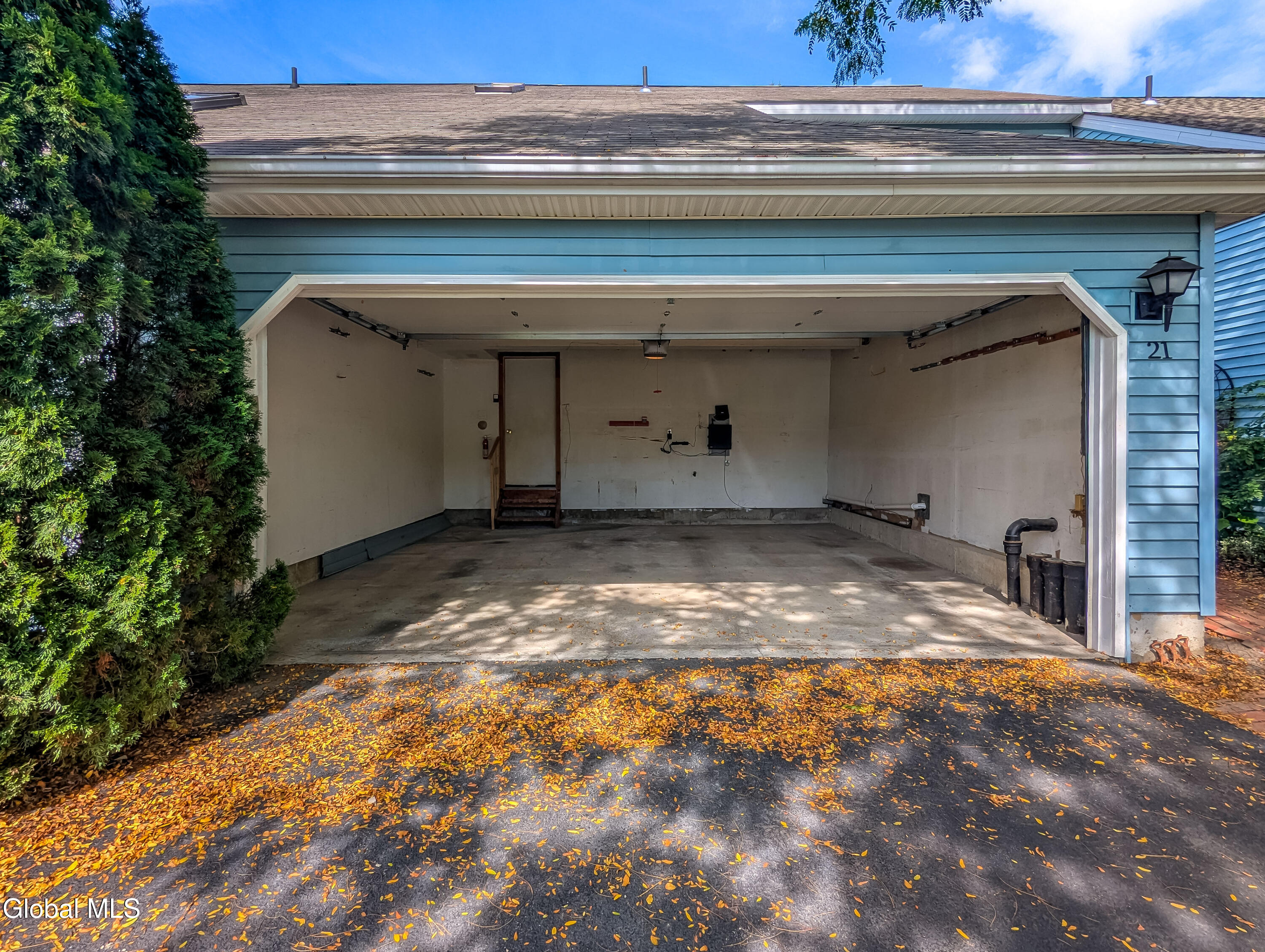 21 Standish Drive Glenmont NY 12077