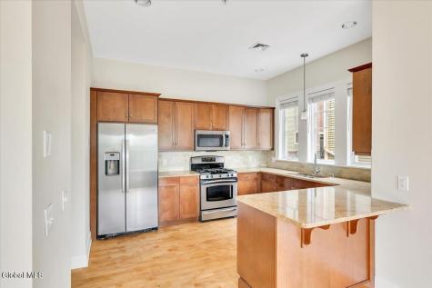 30 Whistler Court Saratoga Springs NY 12866