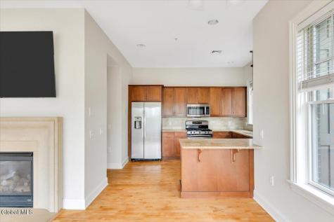 30 Whistler Court Saratoga Springs NY 12866