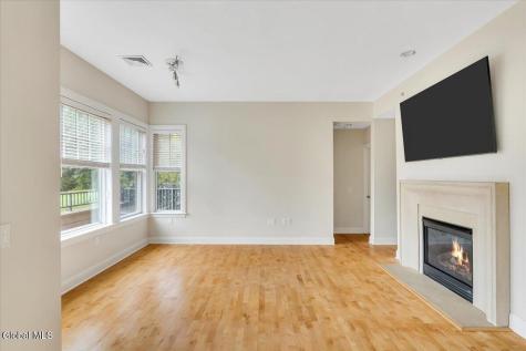 30 Whistler Court Saratoga Springs NY 12866