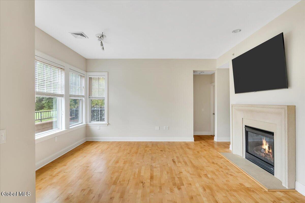 30 Whistler Court Saratoga Springs NY 12866