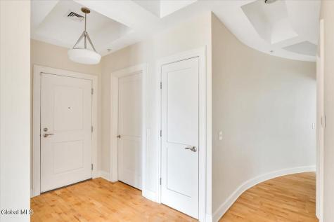 30 Whistler Court Saratoga Springs NY 12866