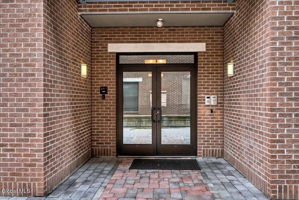 30 Whistler Court Saratoga Springs NY 12866