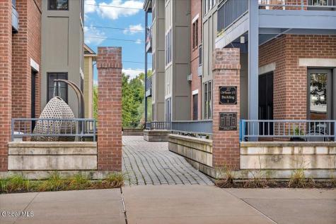 30 Whistler Court Saratoga Springs NY 12866