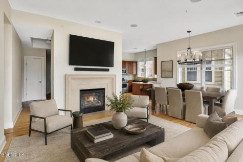 30 Whistler Court Saratoga Springs NY 12866