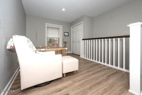 117 Garnett Lane Slingerlands NY 12159