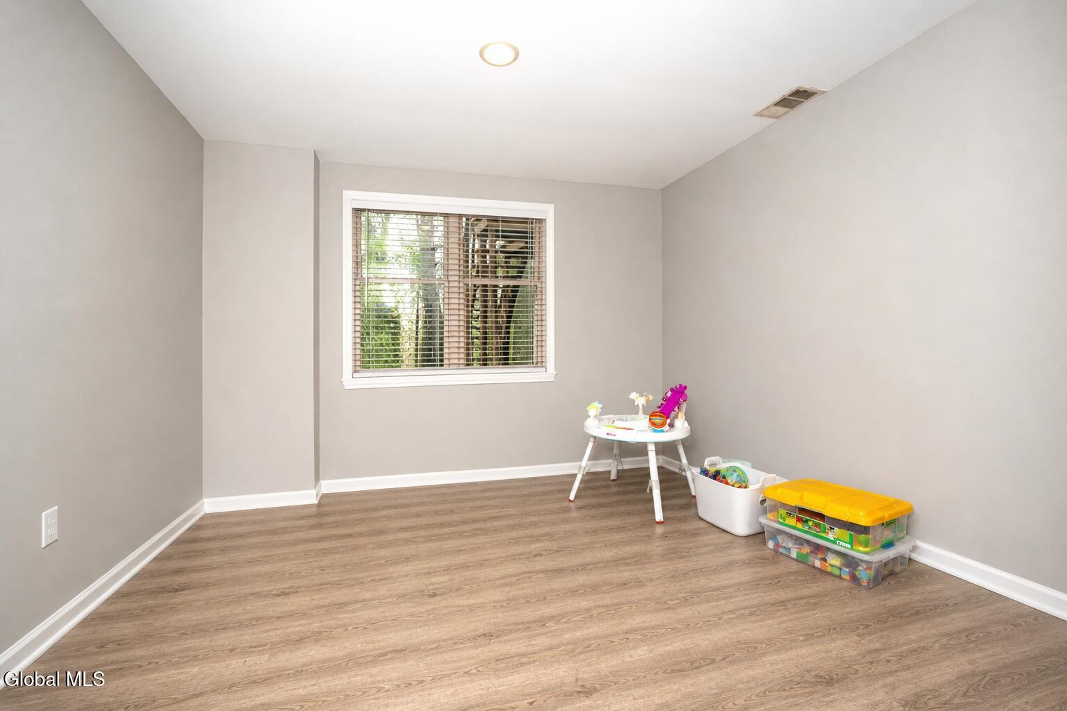 117 Garnett Lane Slingerlands NY 12159
