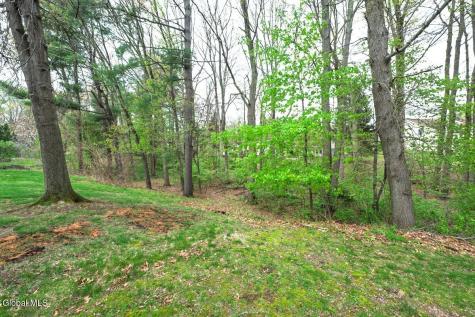 117 Garnett Lane Slingerlands NY 12159