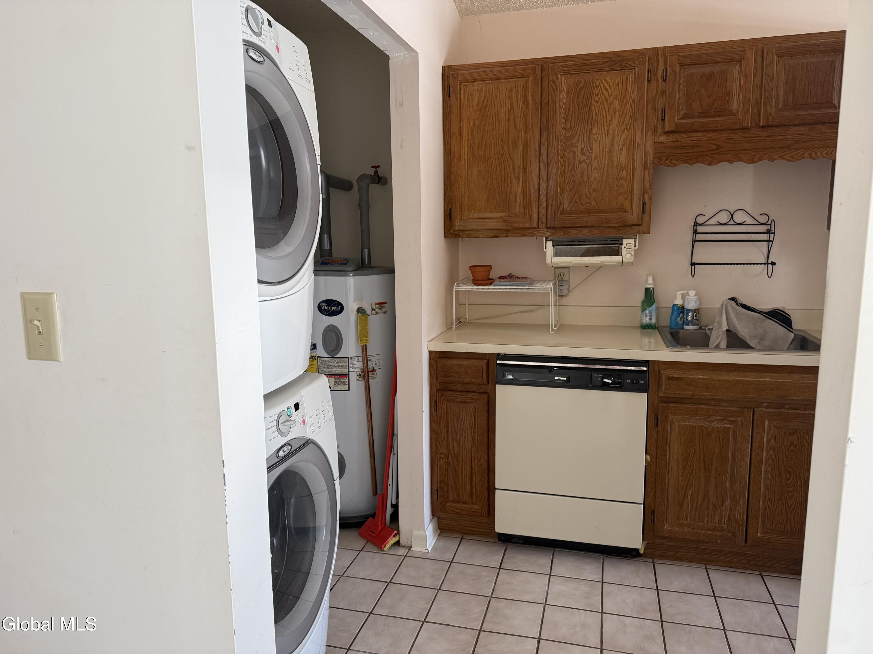 807 Cambridge Manor Drive Scotia NY 12302