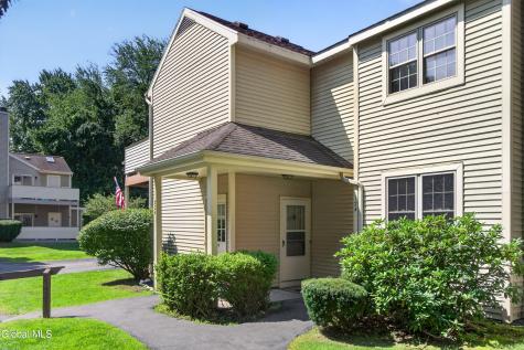 124 Monmouth Way Halfmoon NY 12065