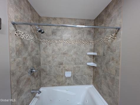 9 Chadwyck Square Cohoes NY 12047