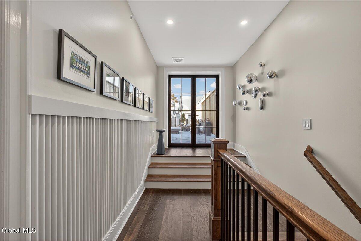 122 Regent Street Saratoga Springs NY 12866