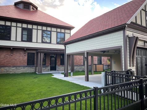 122 Regent Street Saratoga Springs NY 12866