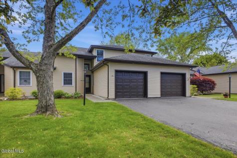 35 Walker Lane Queensbury NY 12804