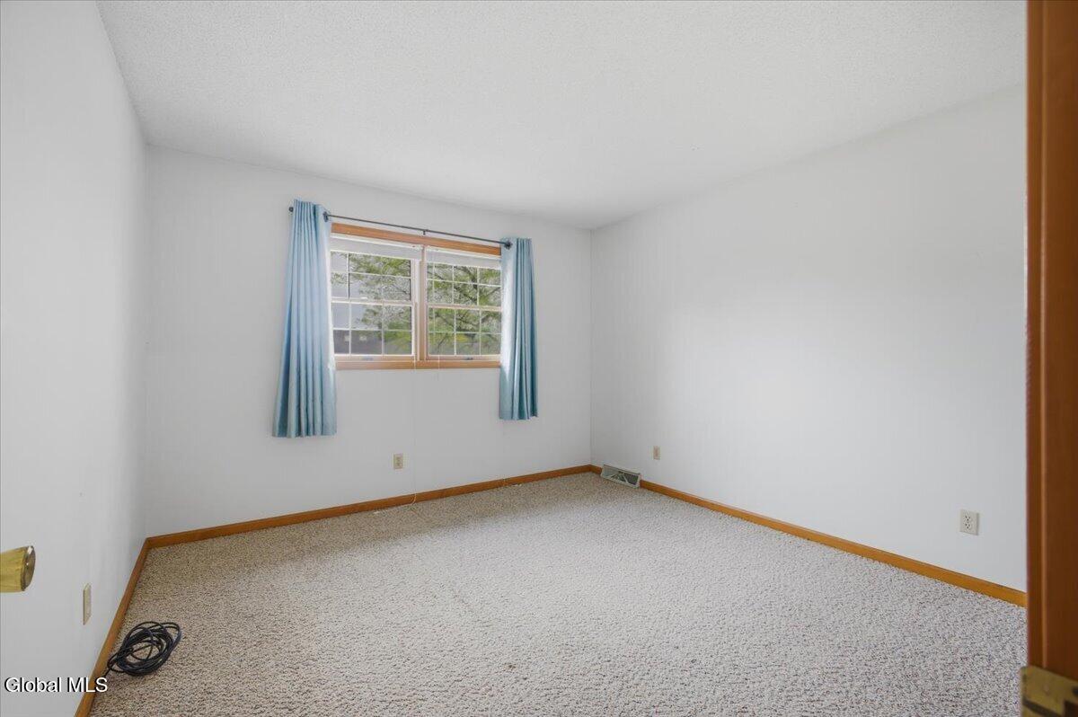 35 Walker Lane Queensbury NY 12804