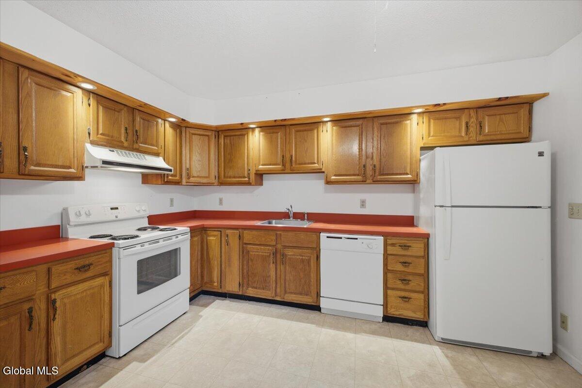 35 Walker Lane Queensbury NY 12804