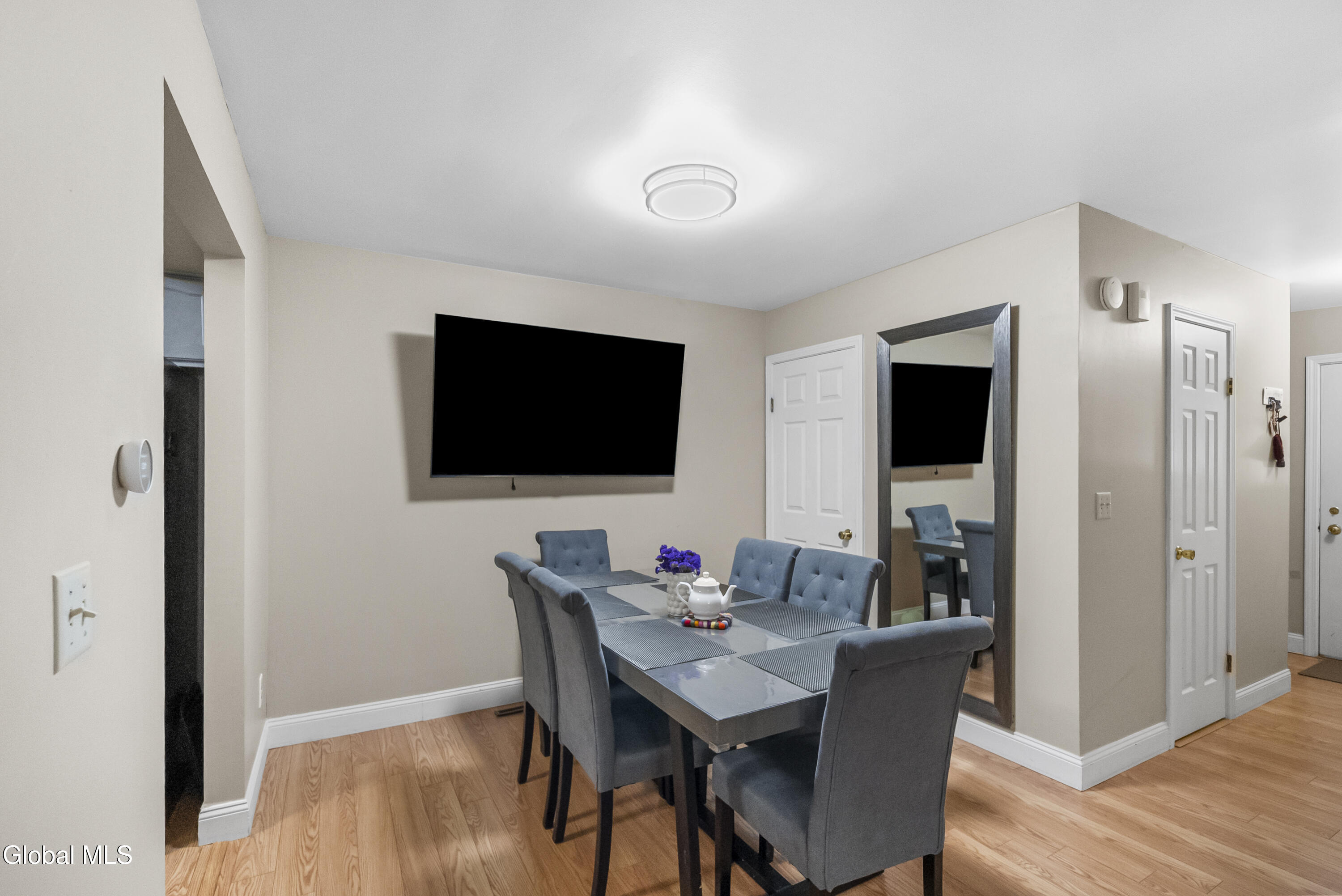 84 Velina Drive Albany NY 12203