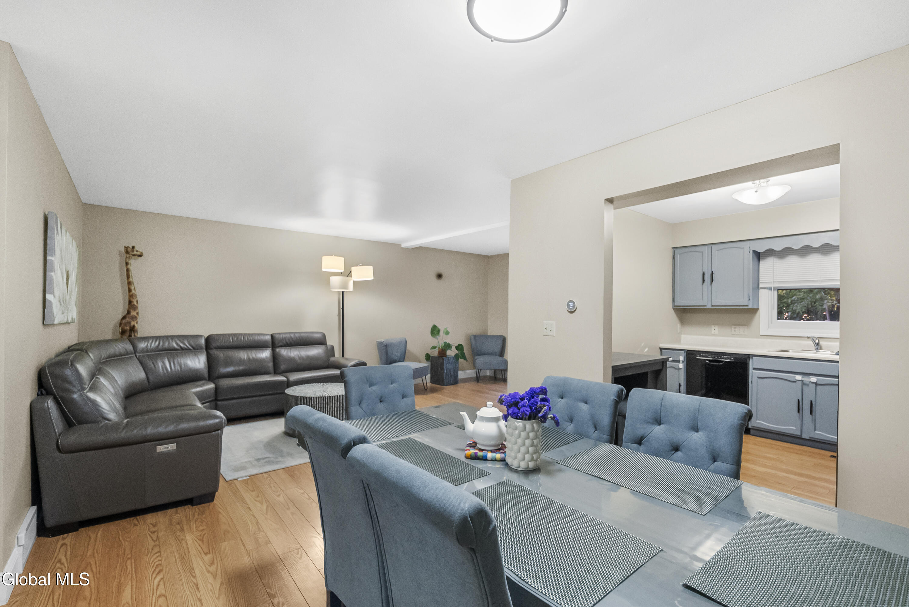 84 Velina Drive Albany NY 12203