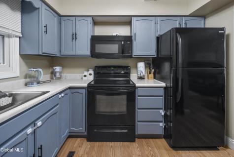 84 Velina Drive Albany NY 12203