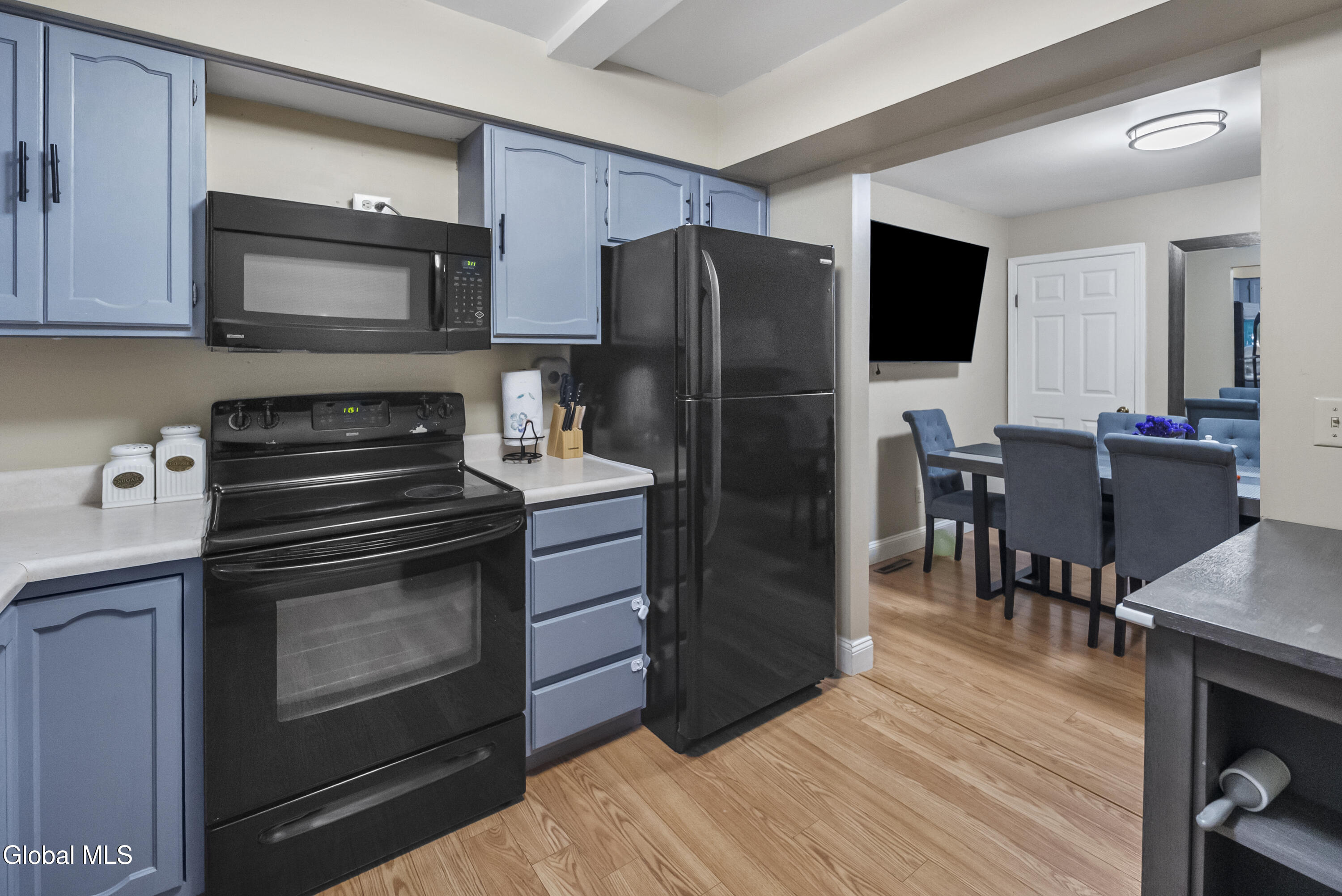 84 Velina Drive Albany NY 12203