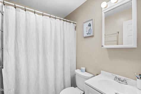 84 Velina Drive Albany NY 12203
