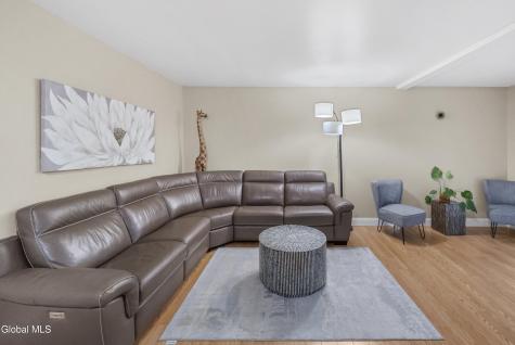 84 Velina Drive Albany NY 12203