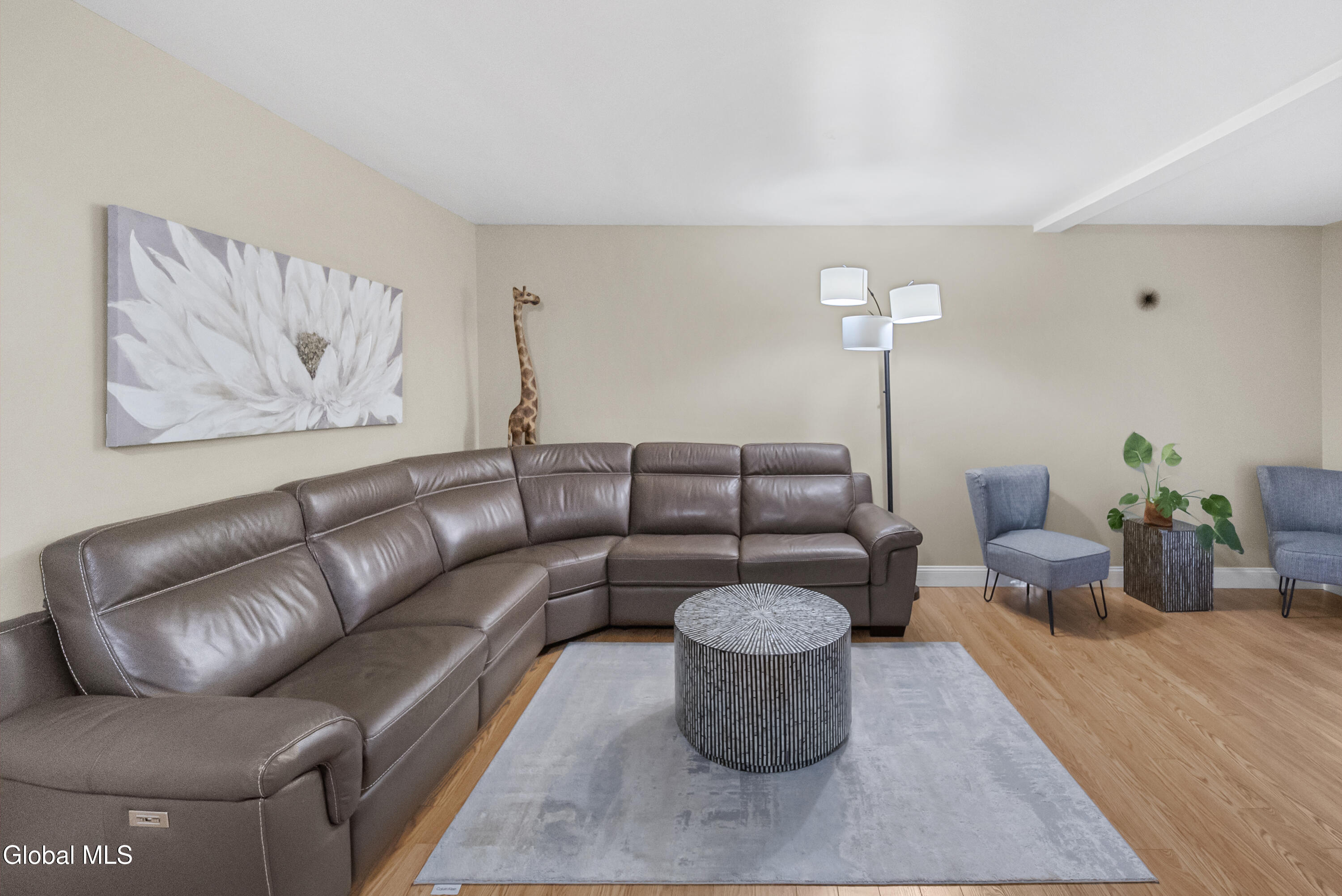 84 Velina Drive Albany NY 12203