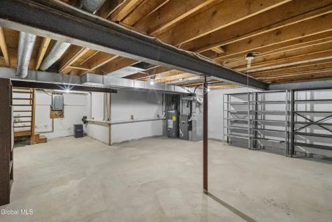 84 Velina Drive Albany NY 12203