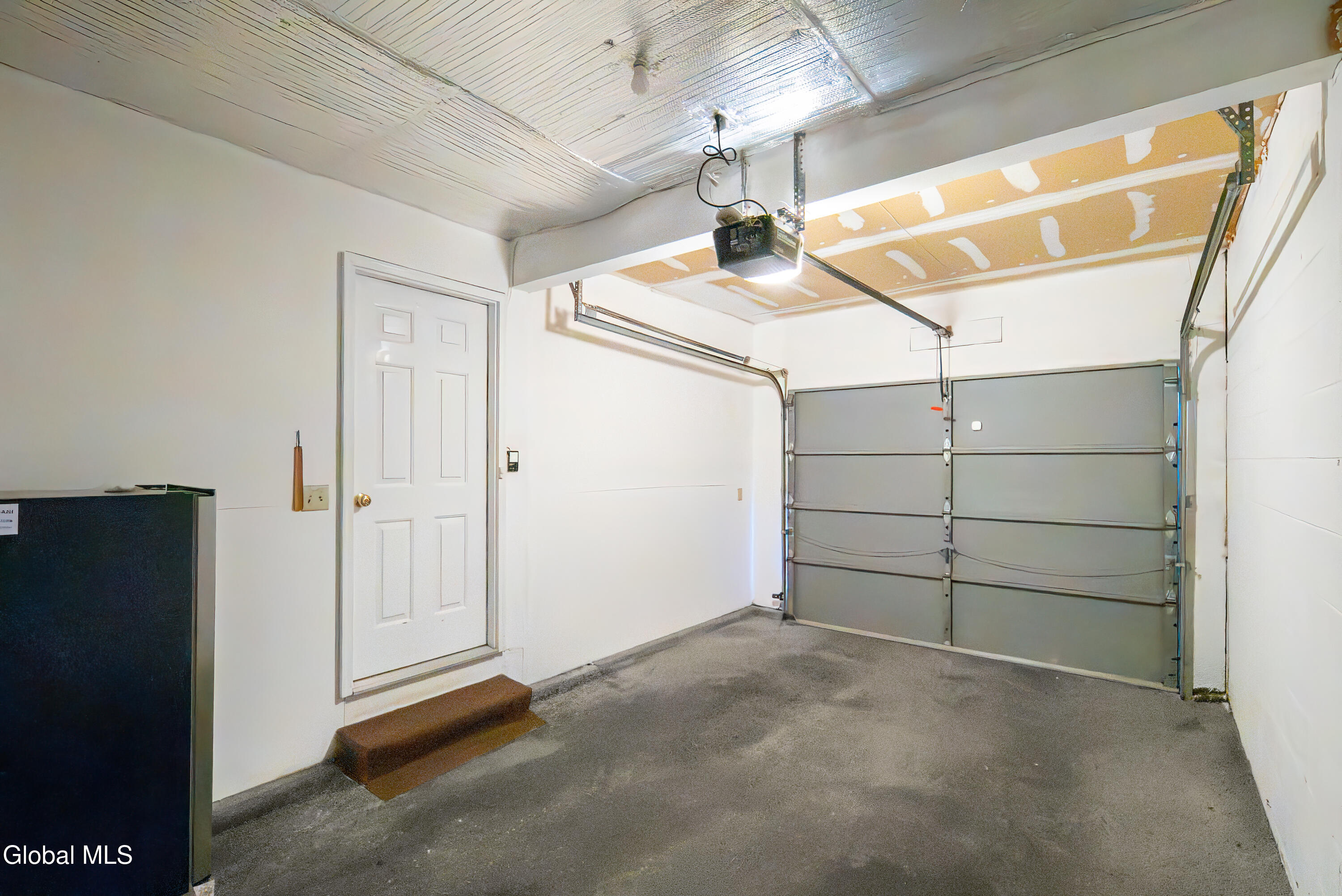84 Velina Drive Albany NY 12203
