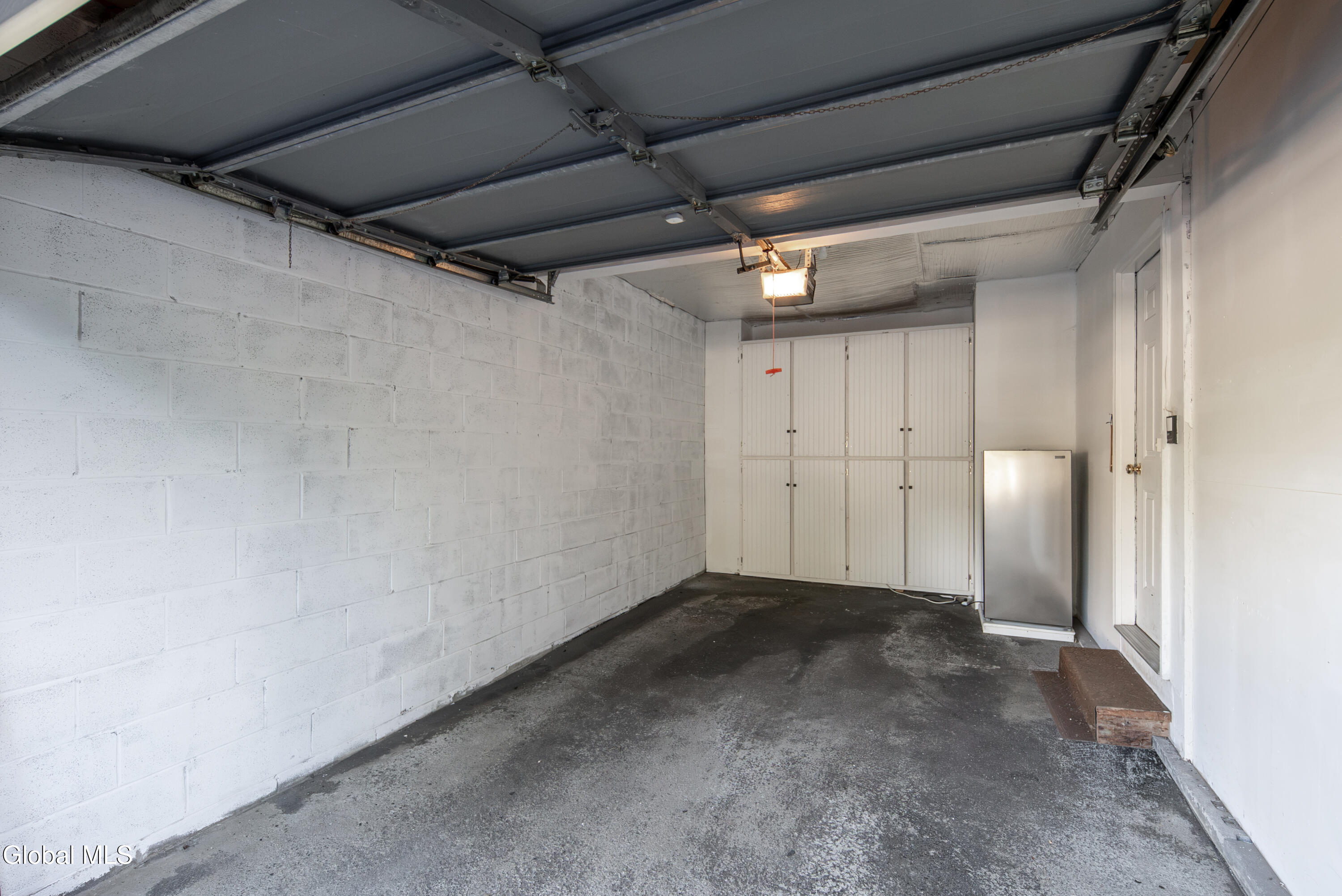 84 Velina Drive Albany NY 12203