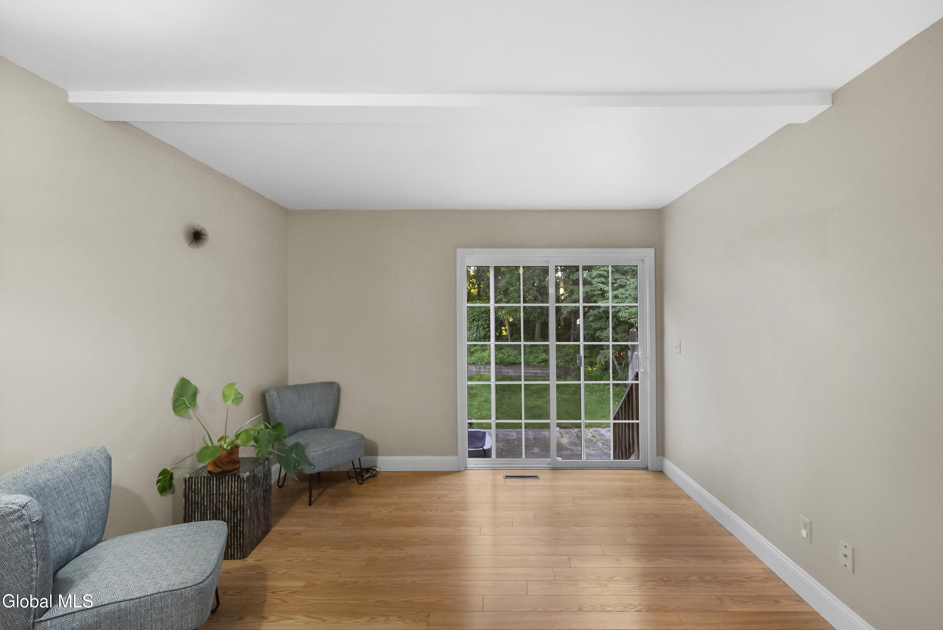 84 Velina Drive Albany NY 12203