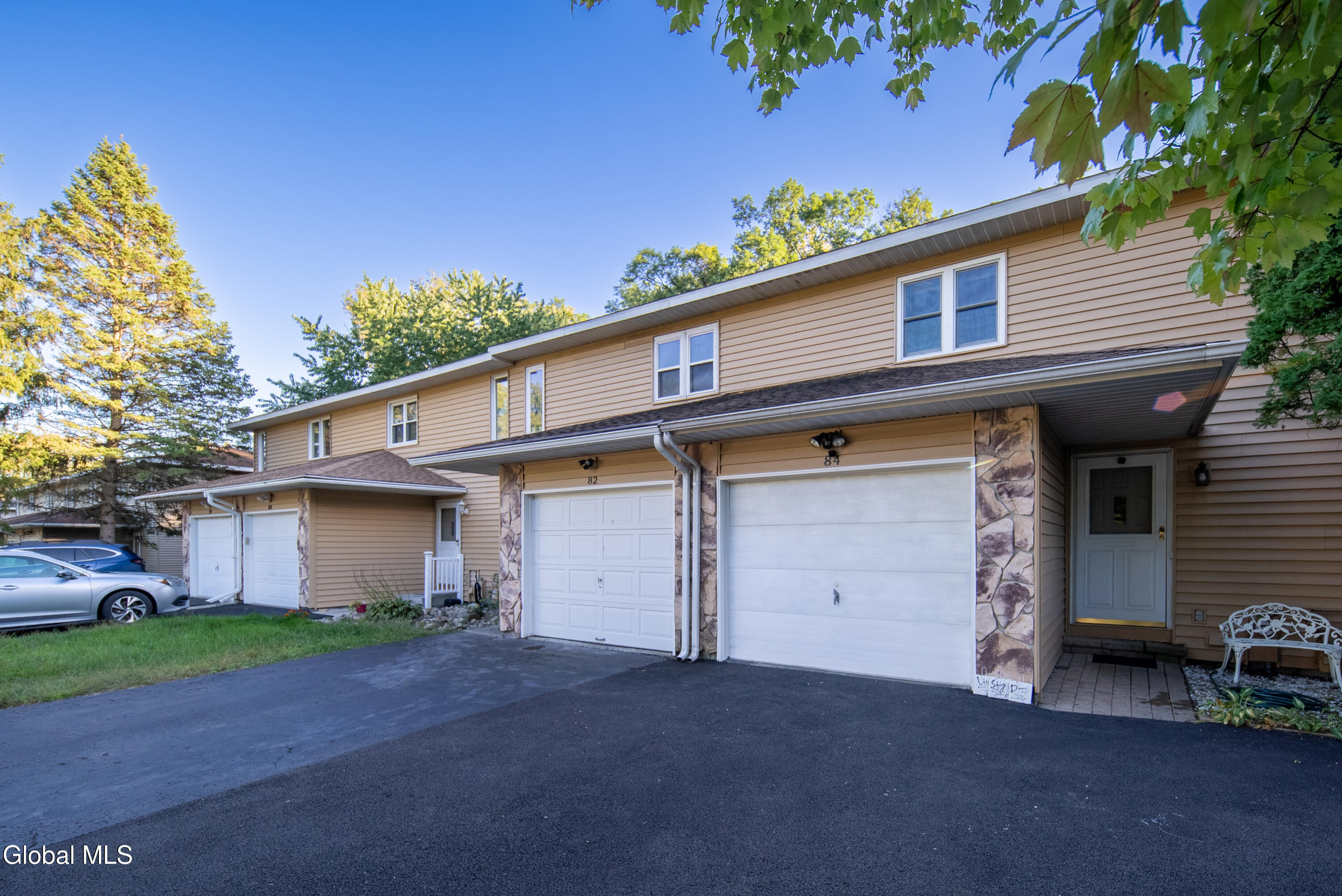 84 Velina Drive Albany NY 12203