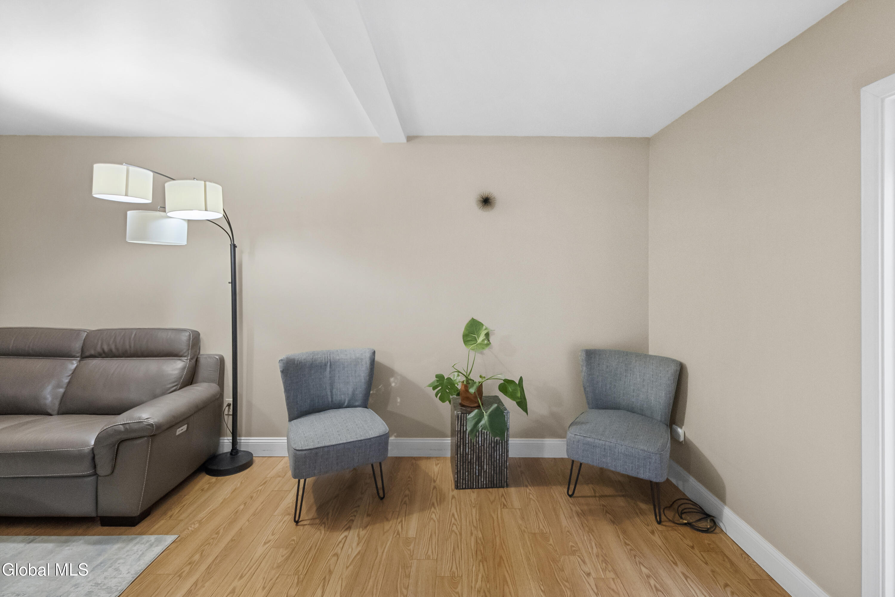 84 Velina Drive Albany NY 12203