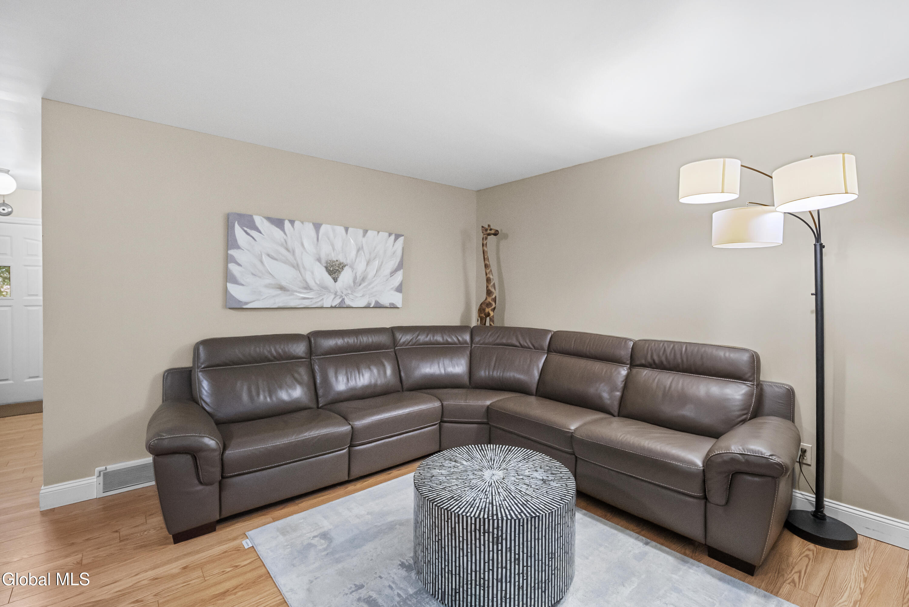 84 Velina Drive Albany NY 12203