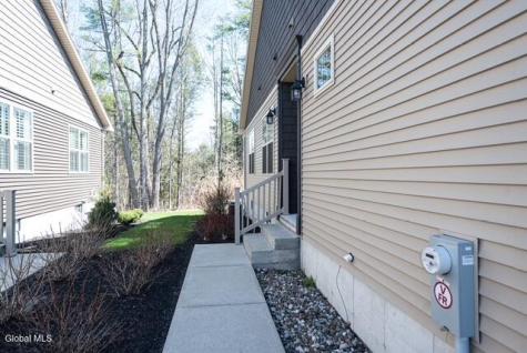 17 Canterbury Lane Delmar NY 12054