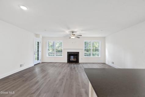 1 Hawthorne Drive Glenville NY 12302