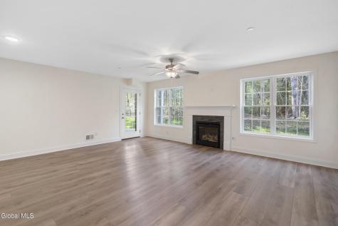 1 Hawthorne Drive Glenville NY 12302