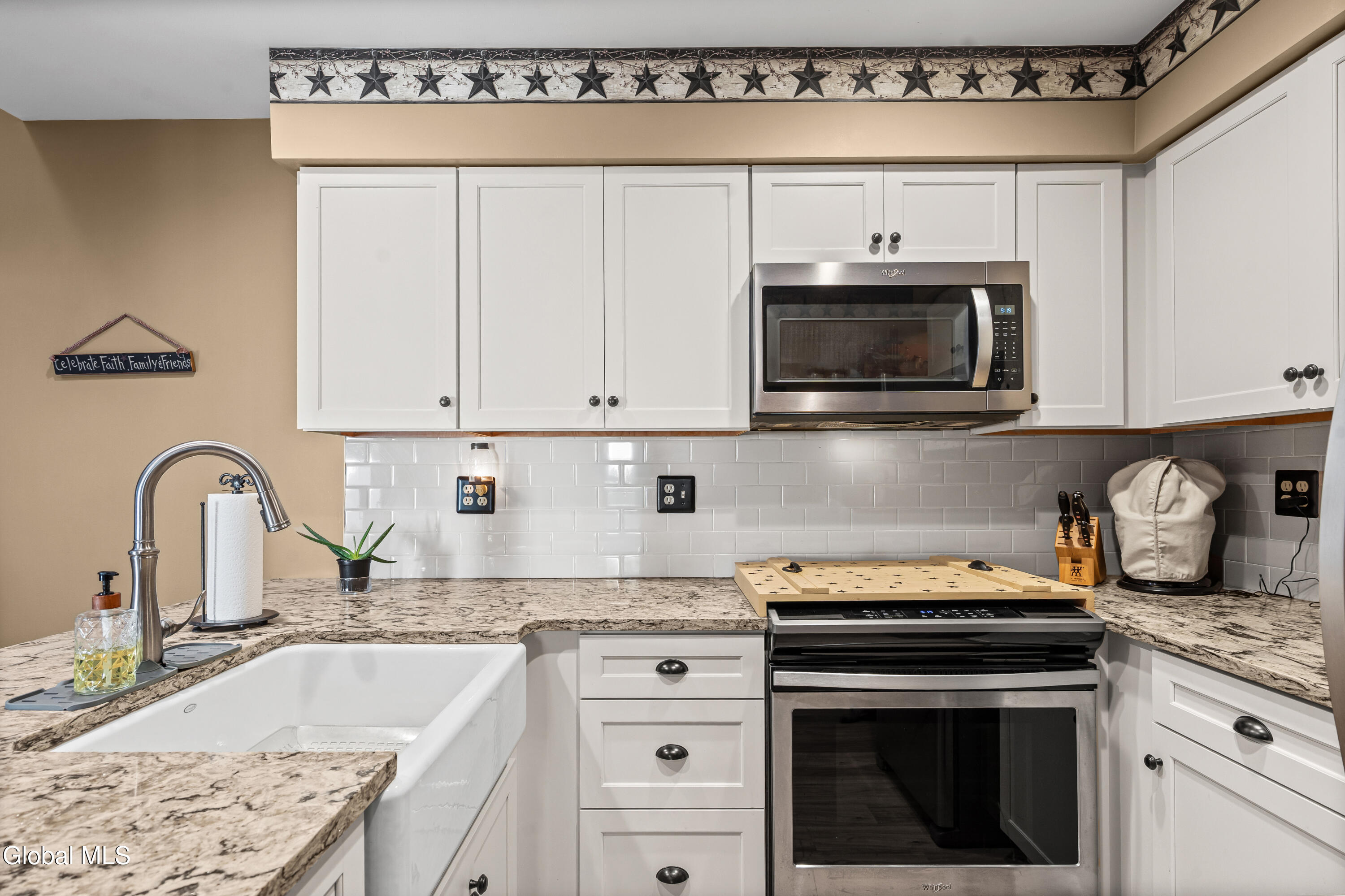 2063 Rosedale Way Guilderland NY 12303